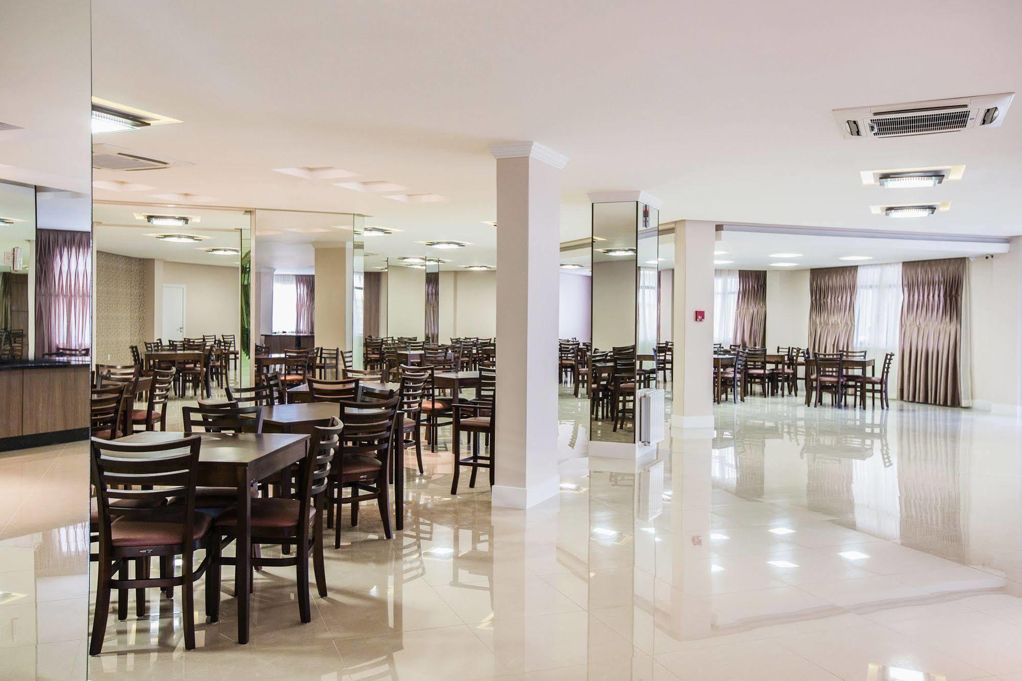 Gaboardi Park Hotel Curitibanos Bagian luar foto