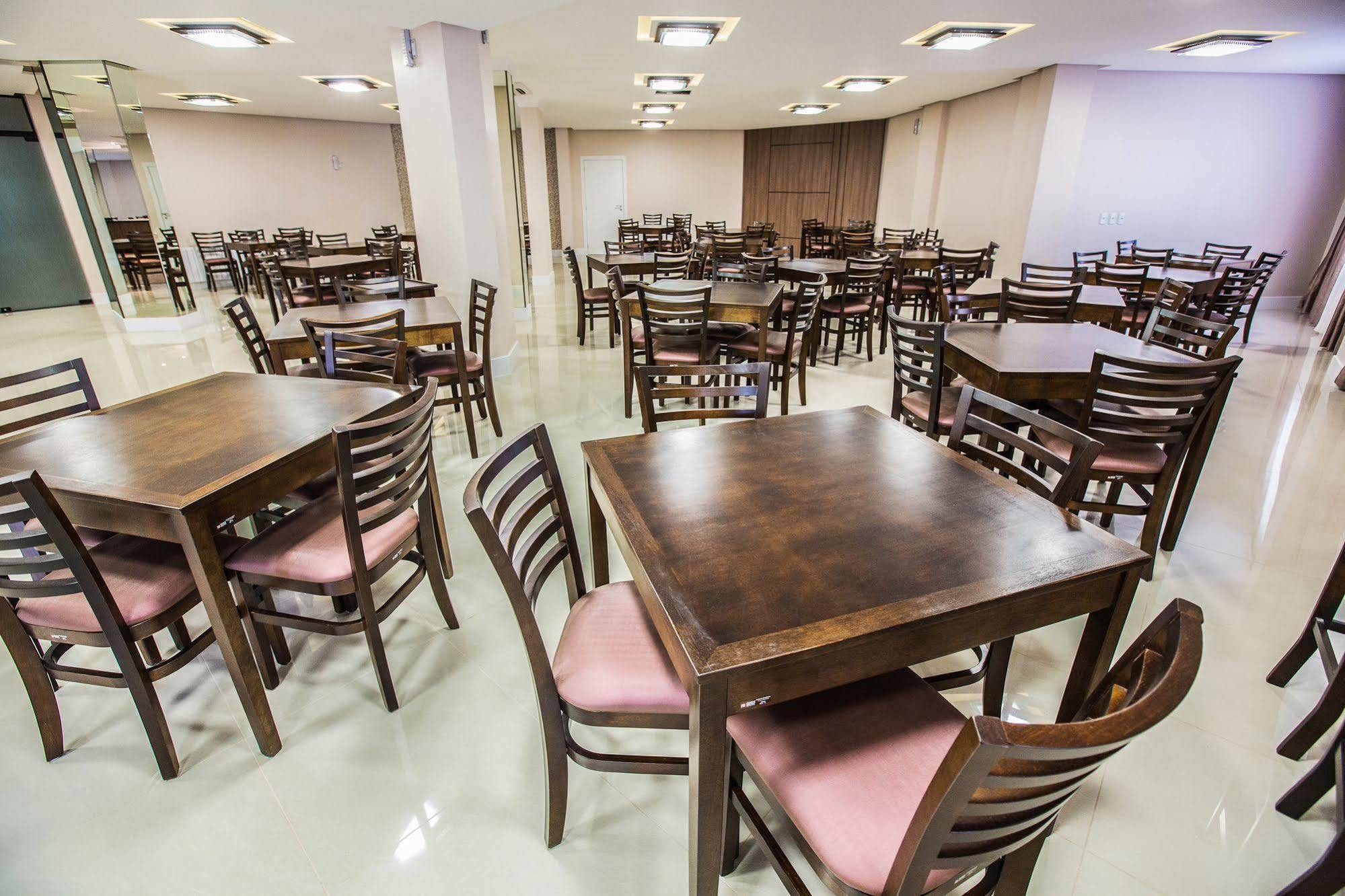 Gaboardi Park Hotel Curitibanos Bagian luar foto